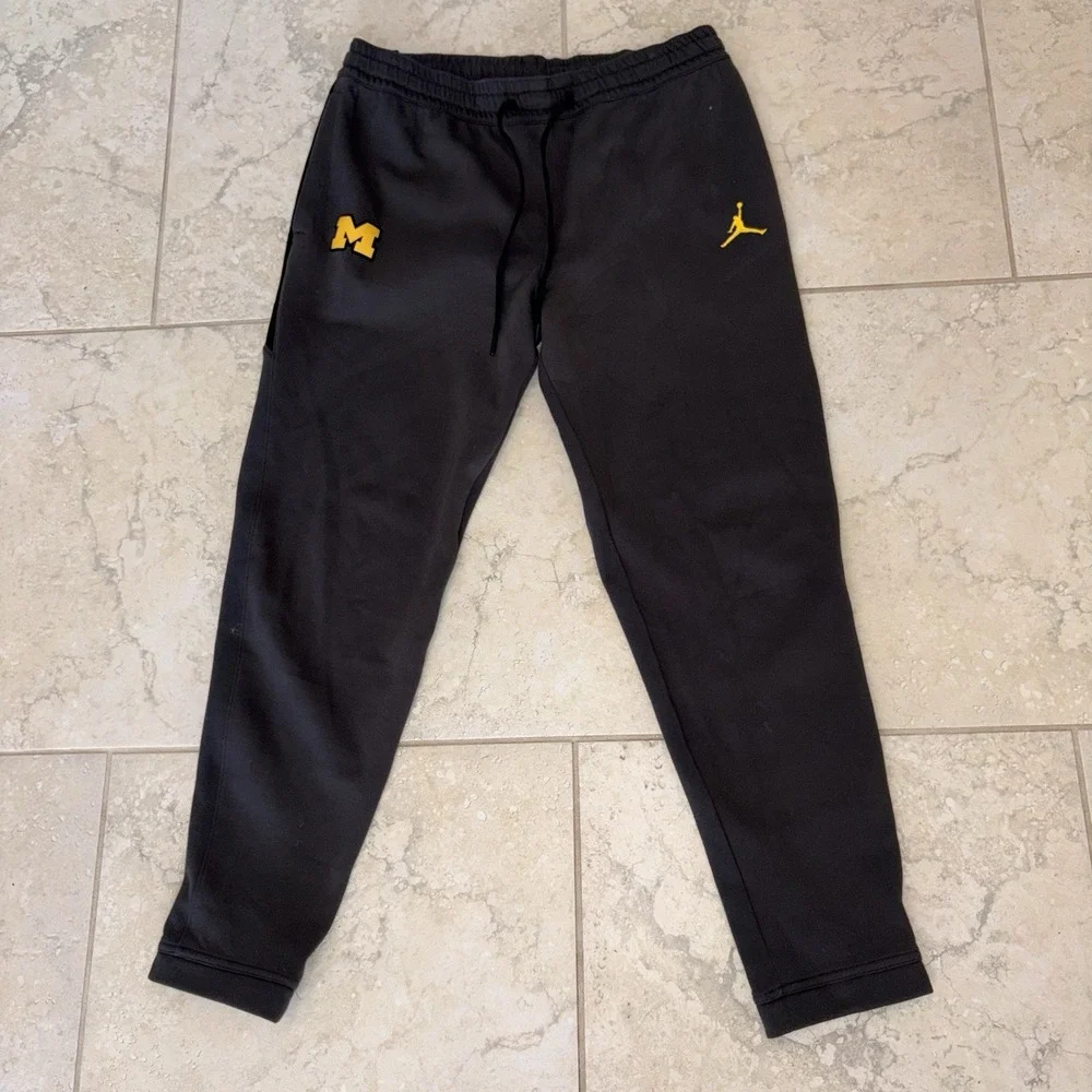 Jordan Michigan Wolverines Coach Issue Sweatpants Grey Gray Warm Up Men's XL